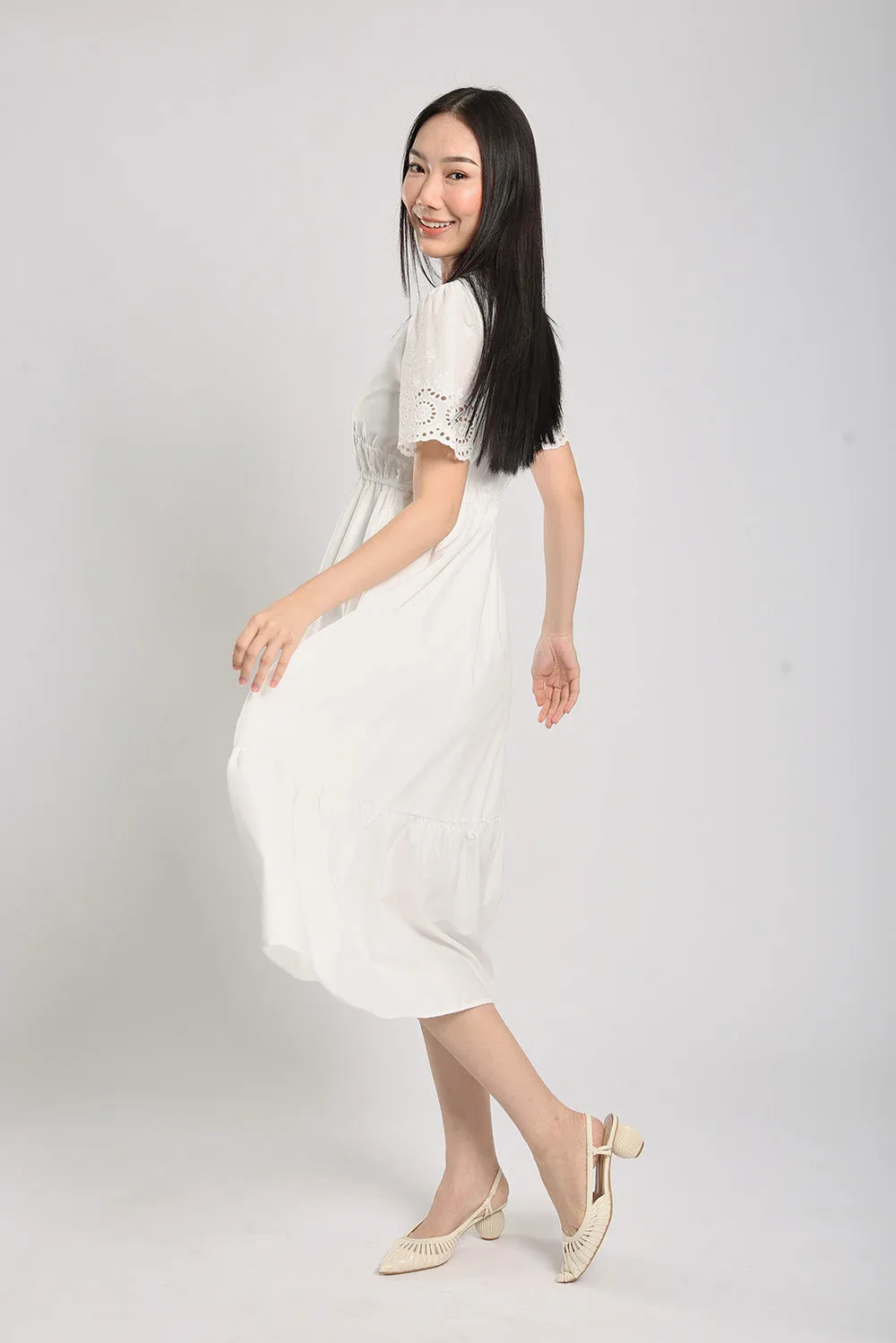 Alai Midaxi Dress in White