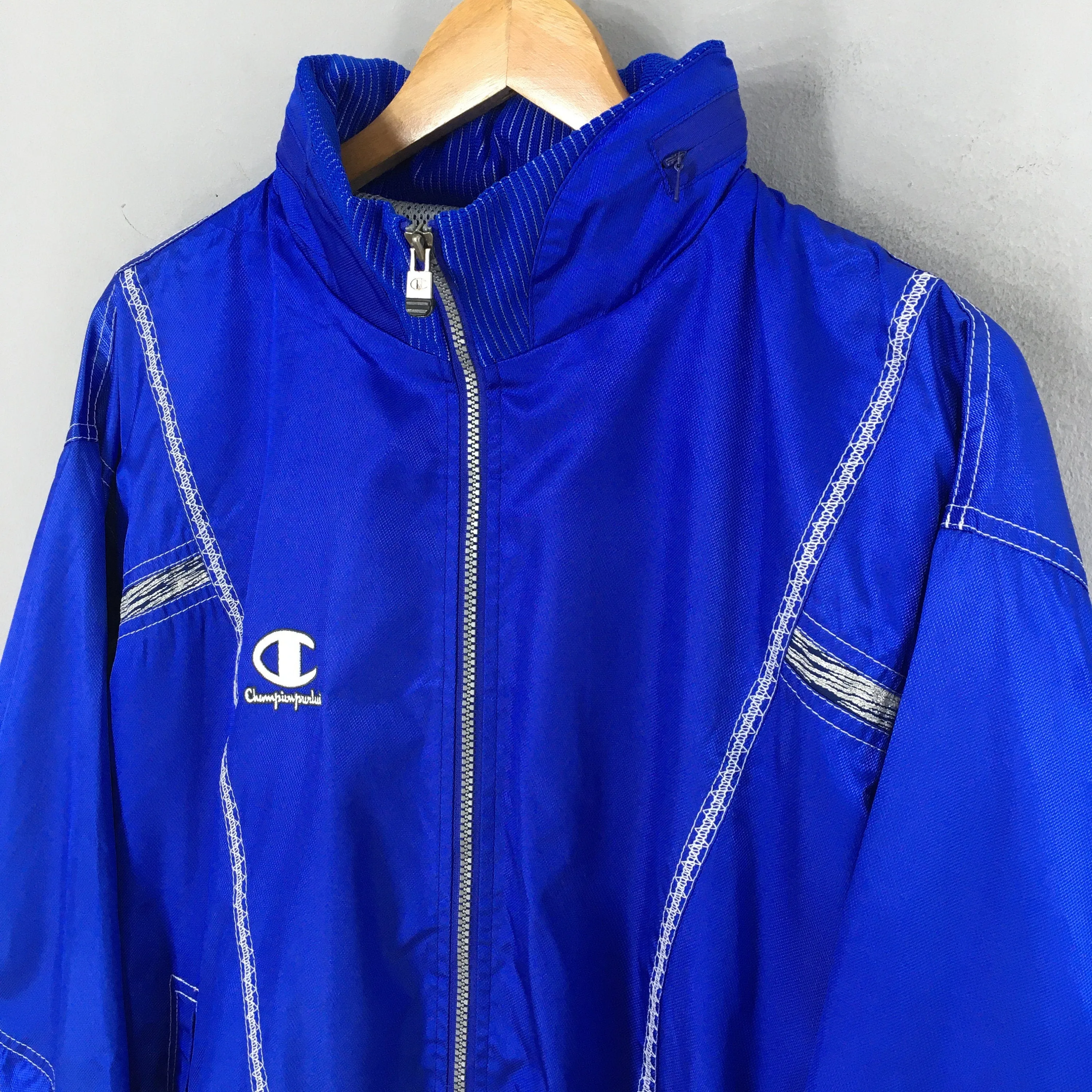 Champion Light Jacket Blue Windbreaker XLarge