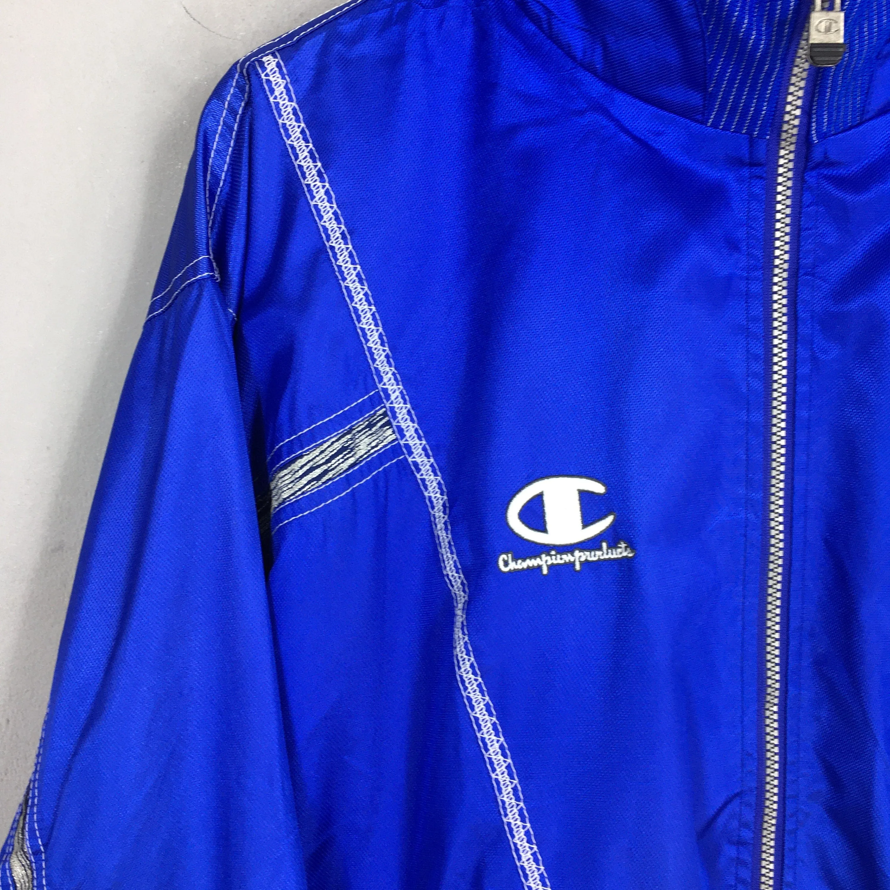 Champion Light Jacket Blue Windbreaker XLarge