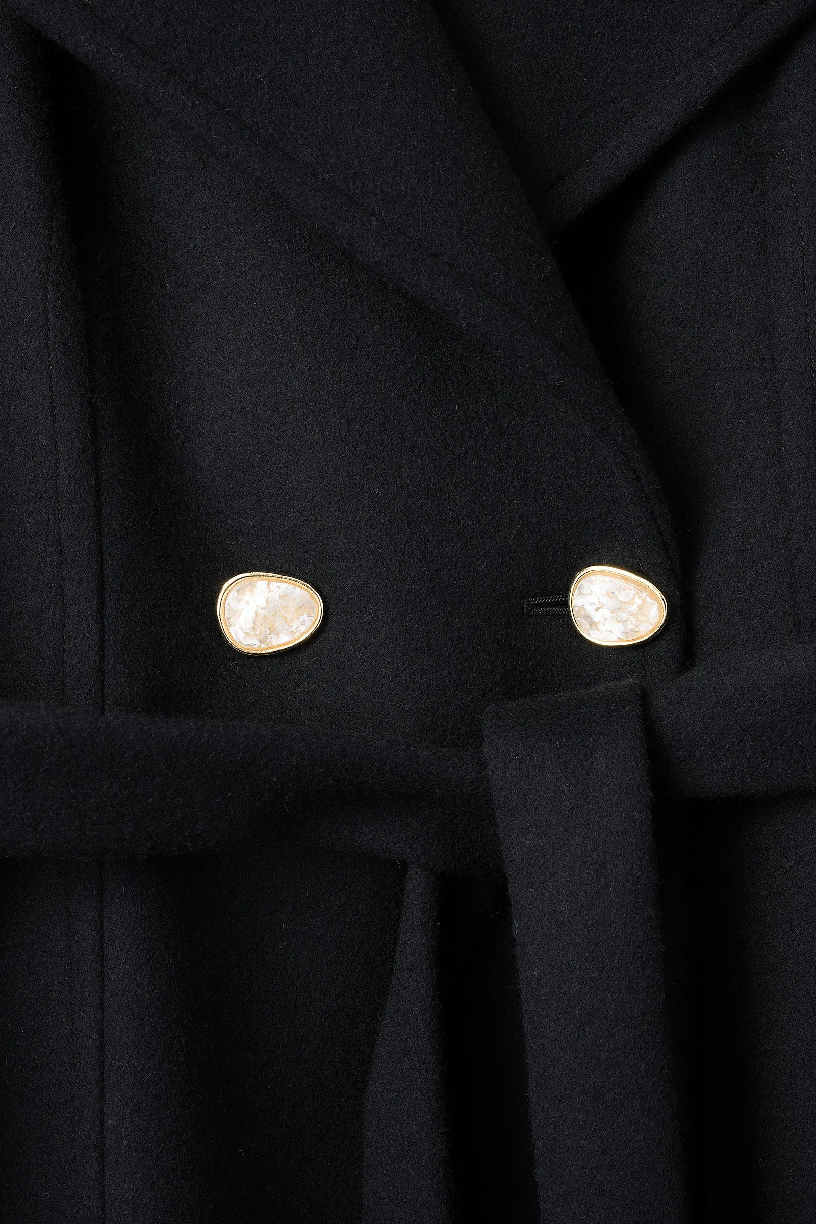 Curvy wool coat (Black)