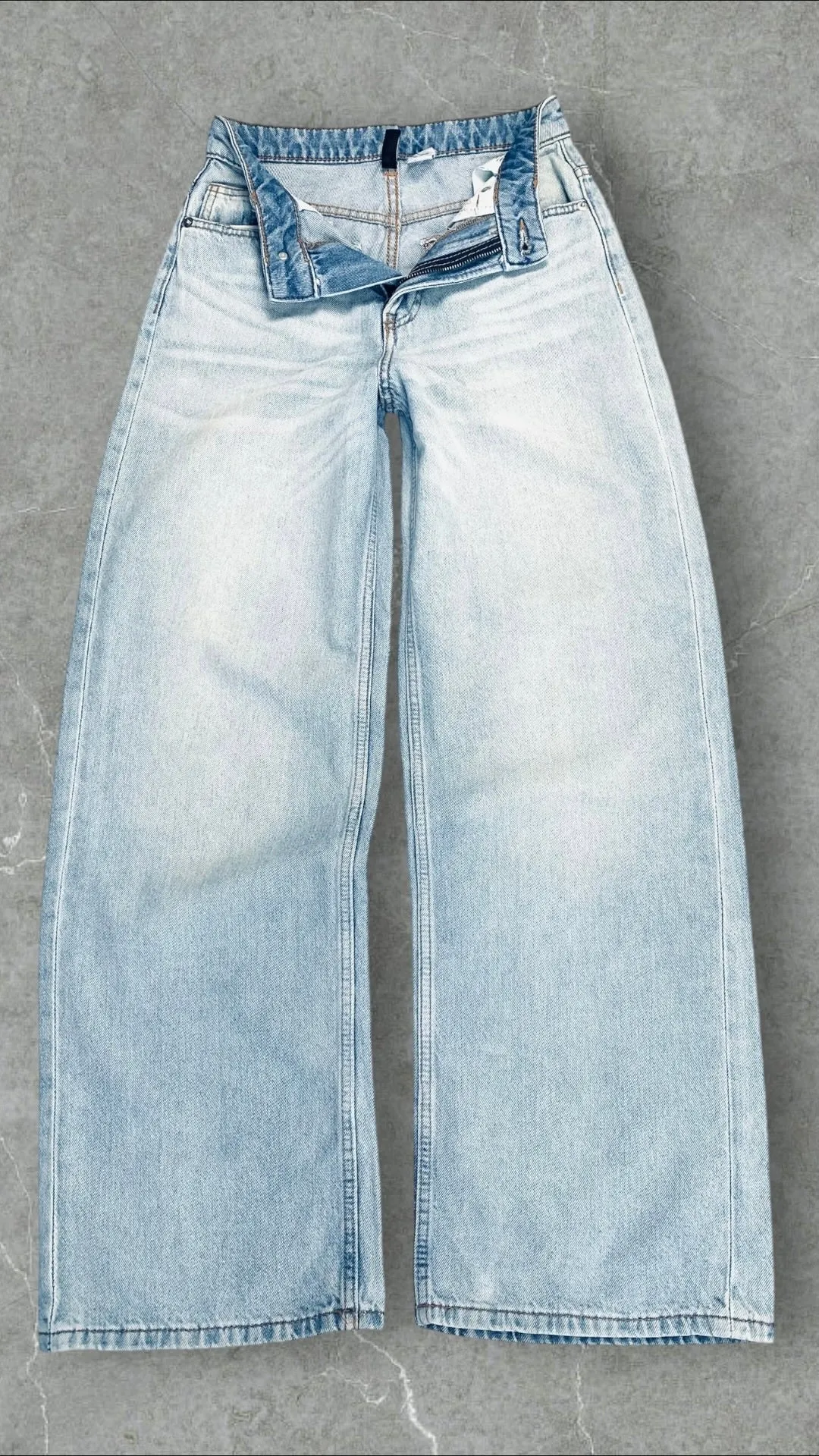 DIVIDED WIDE LEG JEANS