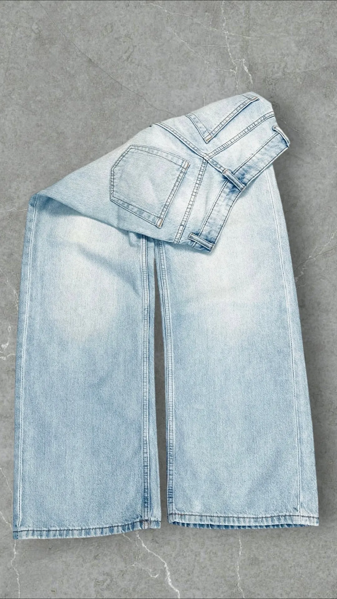 DIVIDED WIDE LEG JEANS