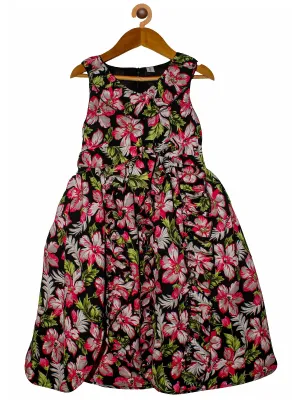 Girls sleeveless Long Dress with Frilled neck