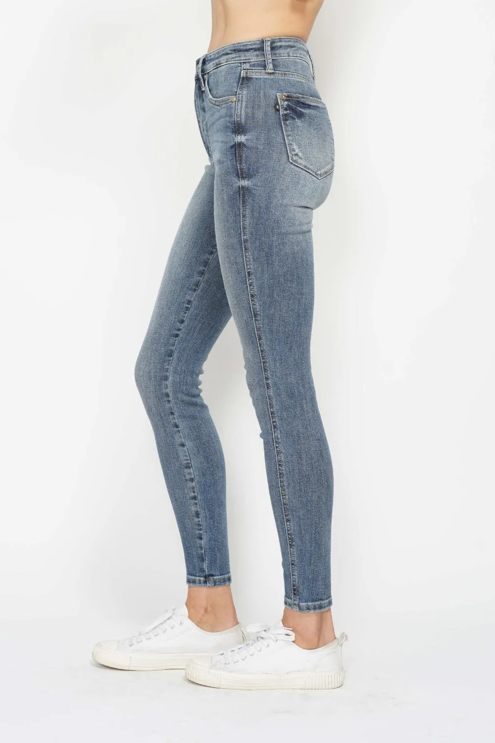 Judy Blue Tummy Control Skinny Jeans