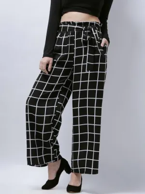 Zastraa Women Black & White Smart Flared Checked